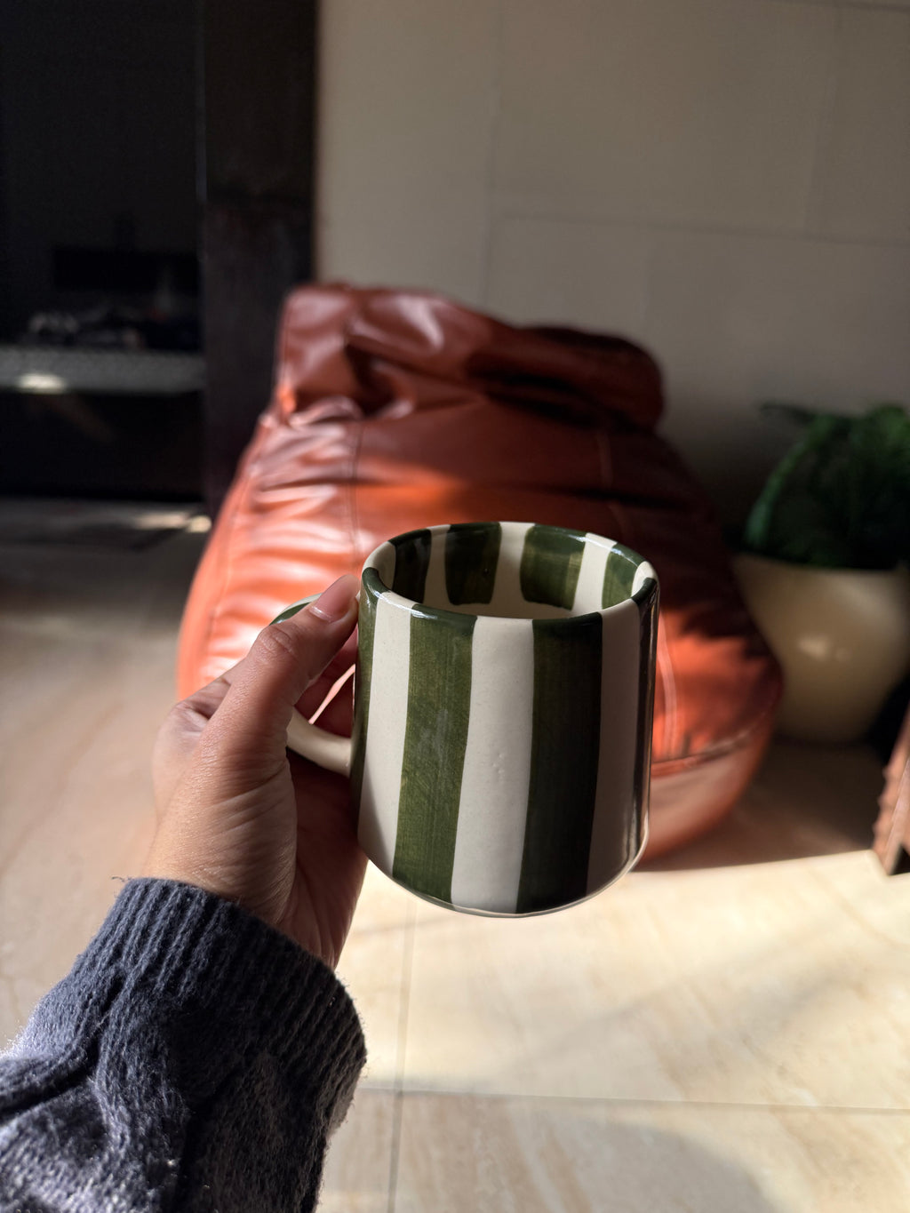 Green stripes mug