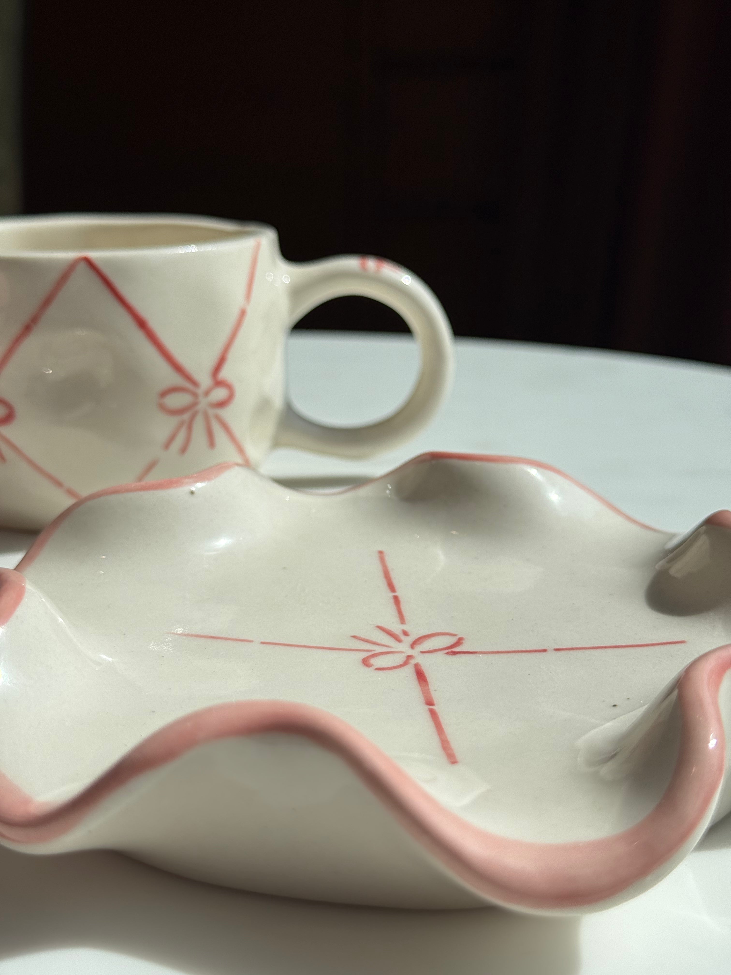 Bow cup and saucer