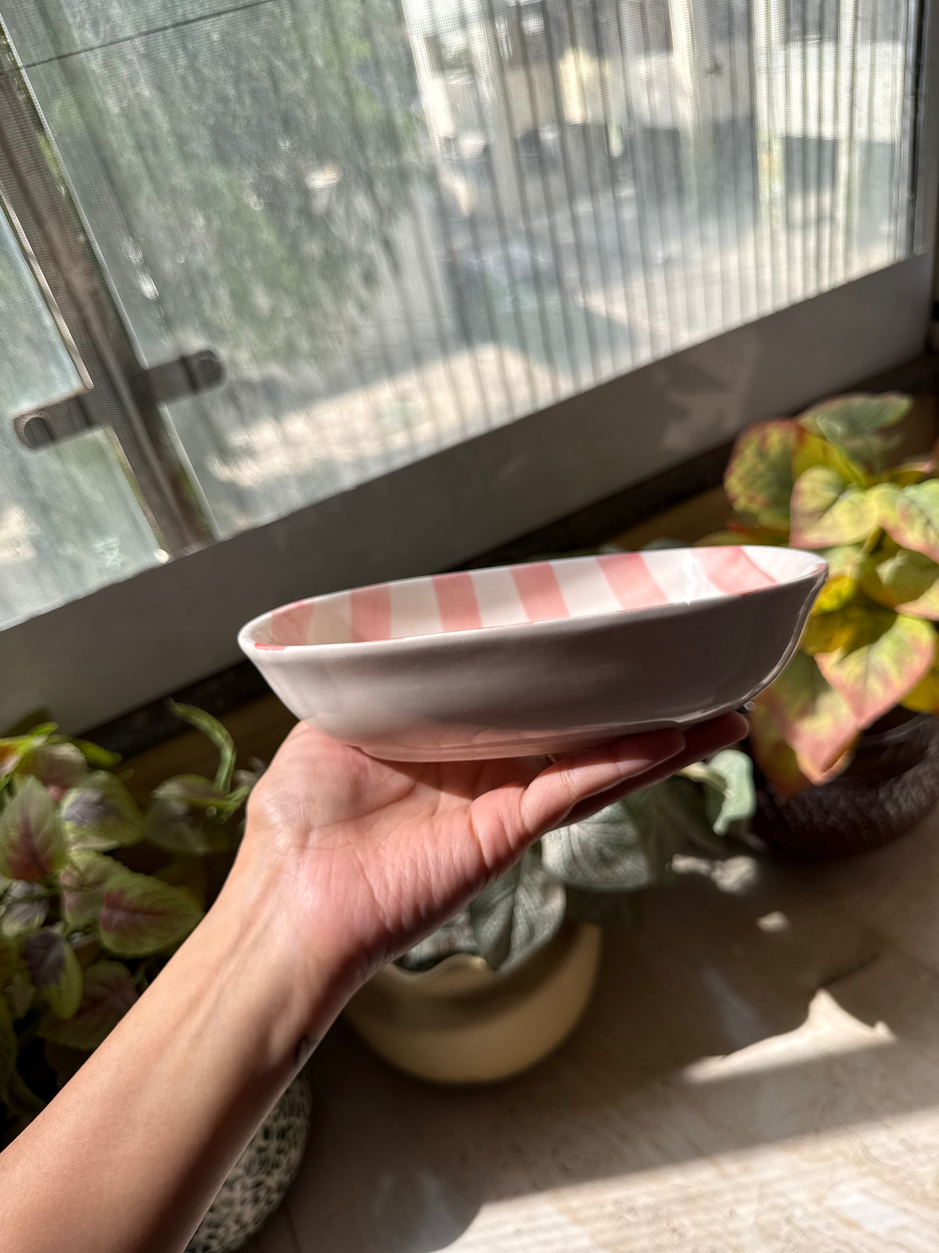Strawberry Blush Oval Bowl 🍓