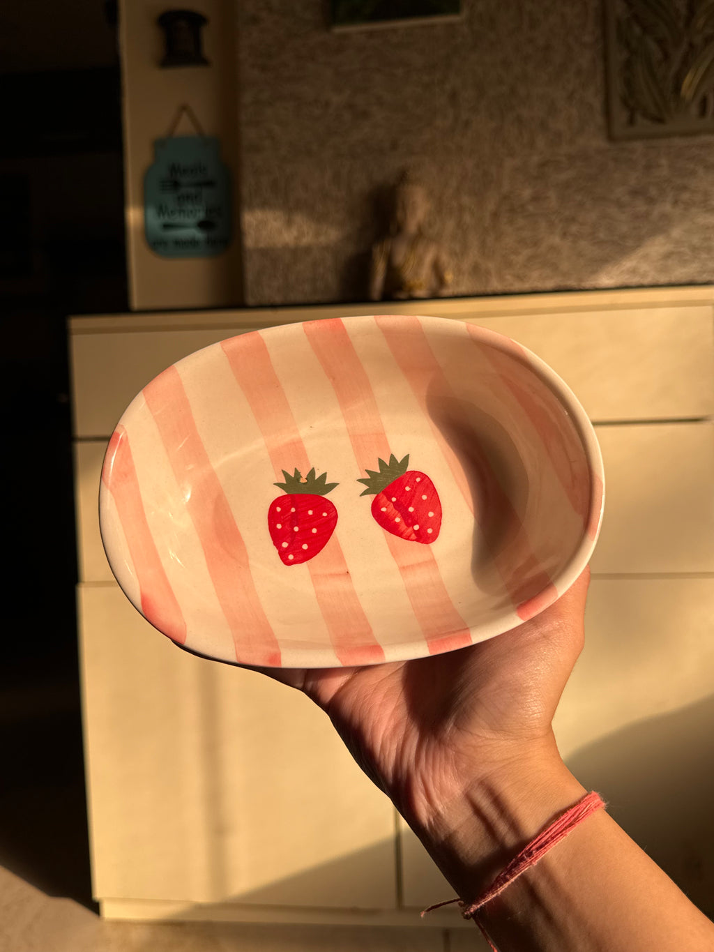 Strawberry Blush Oval Bowl 🍓
