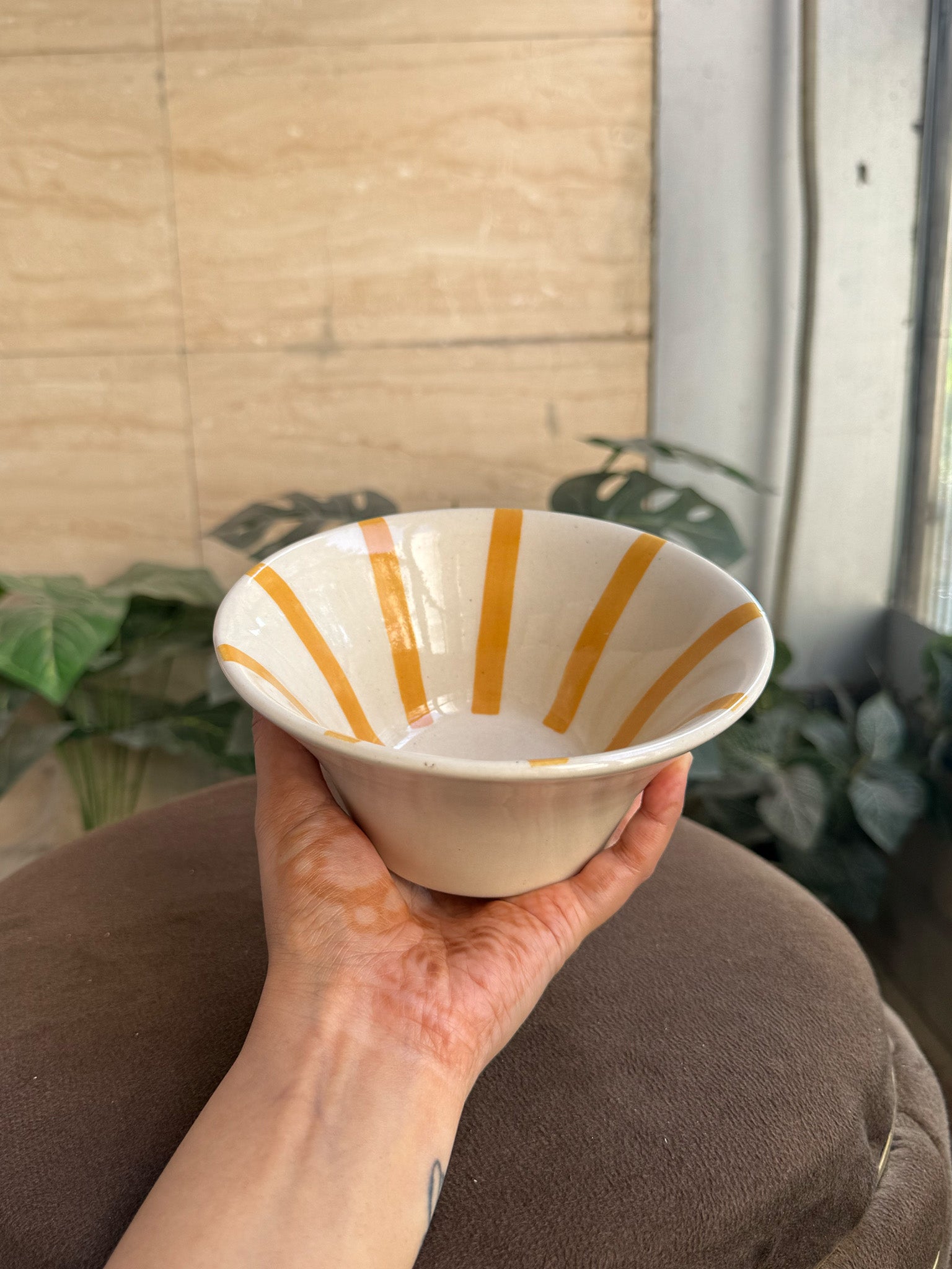 ☀️ Flared Sunshine Stripe Bowl