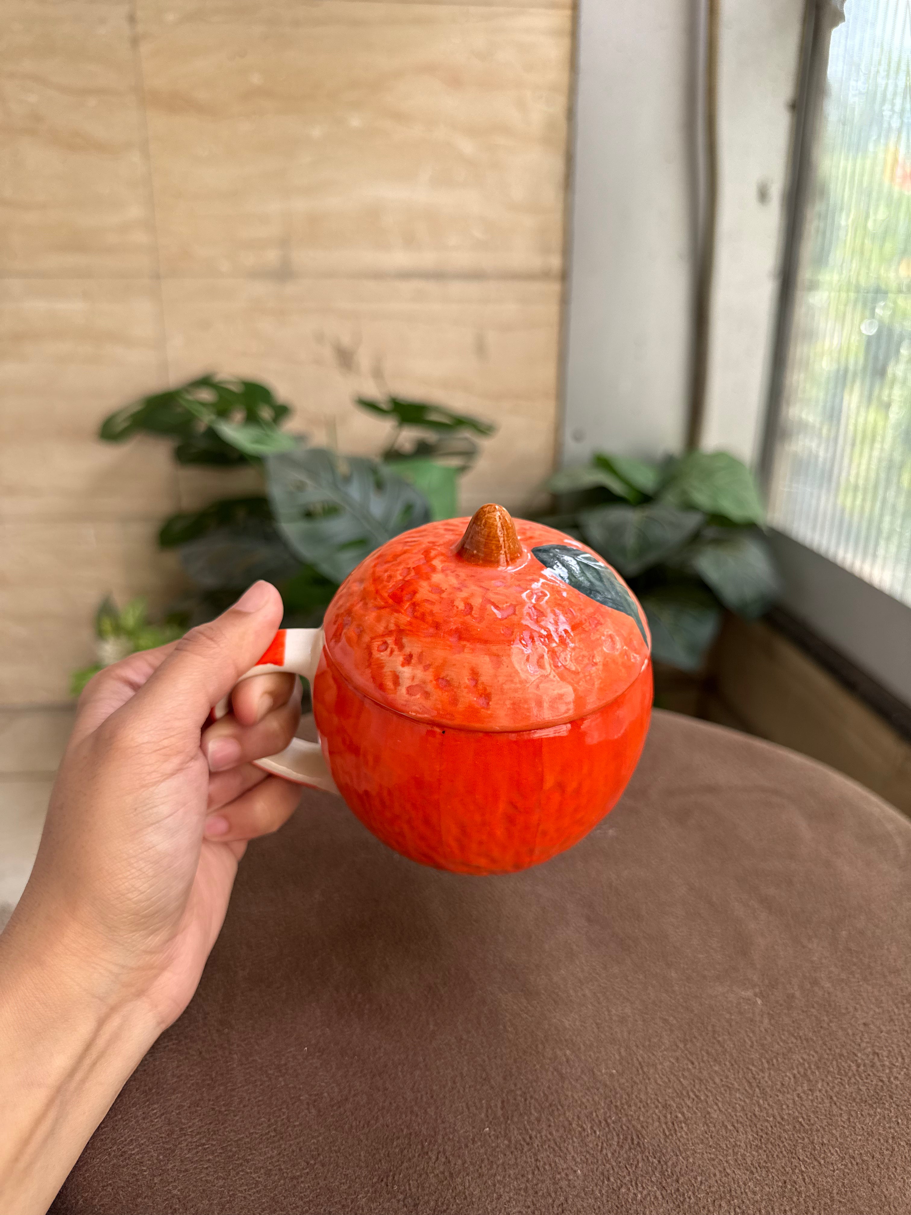 Orange mug with lid
