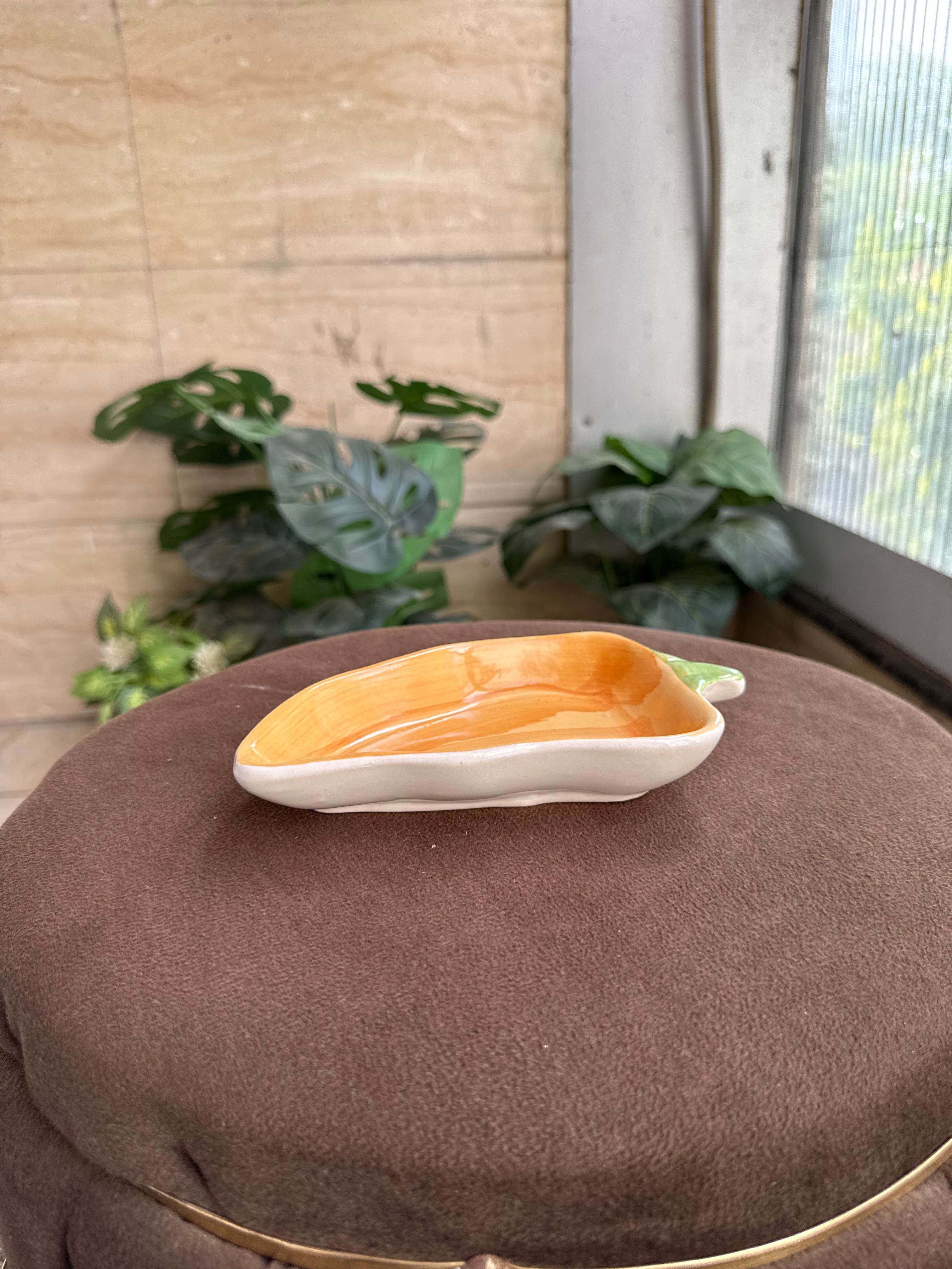 🧡 Chilli Shaped Plate