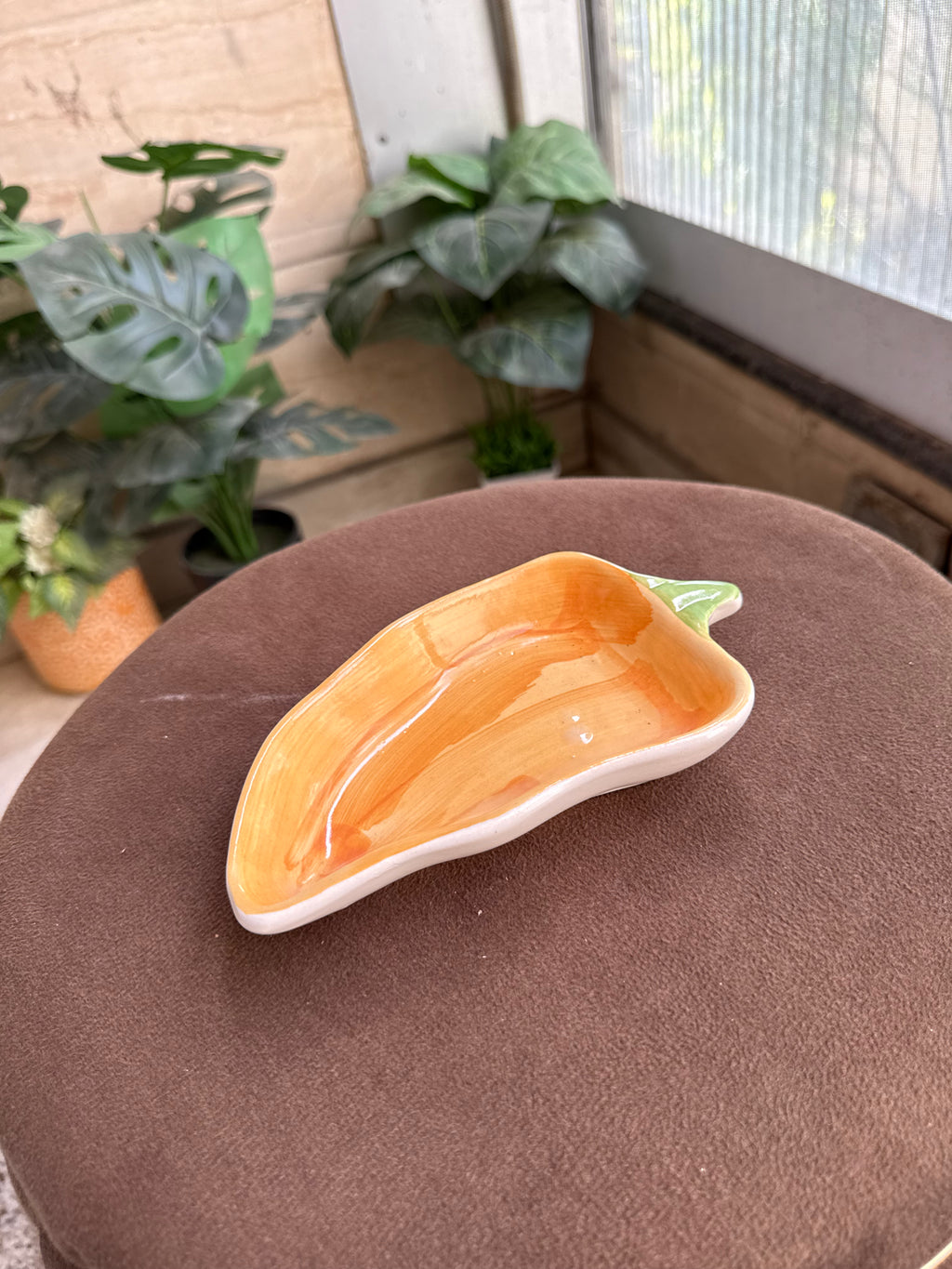 🧡 Yellow Chilli Shaped Plate