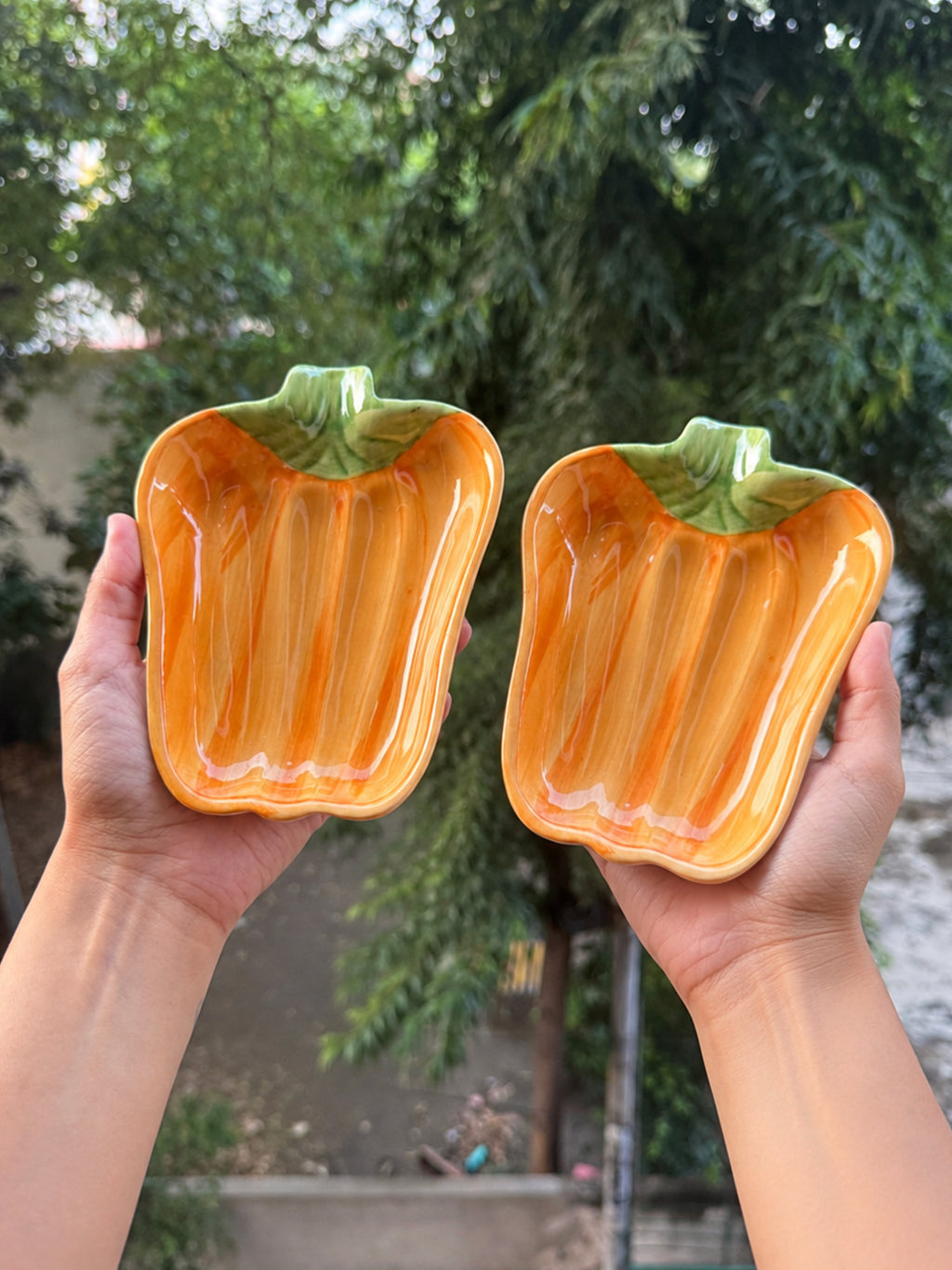 Mittiraa Home Yellow Capsicum Ceramic Plate