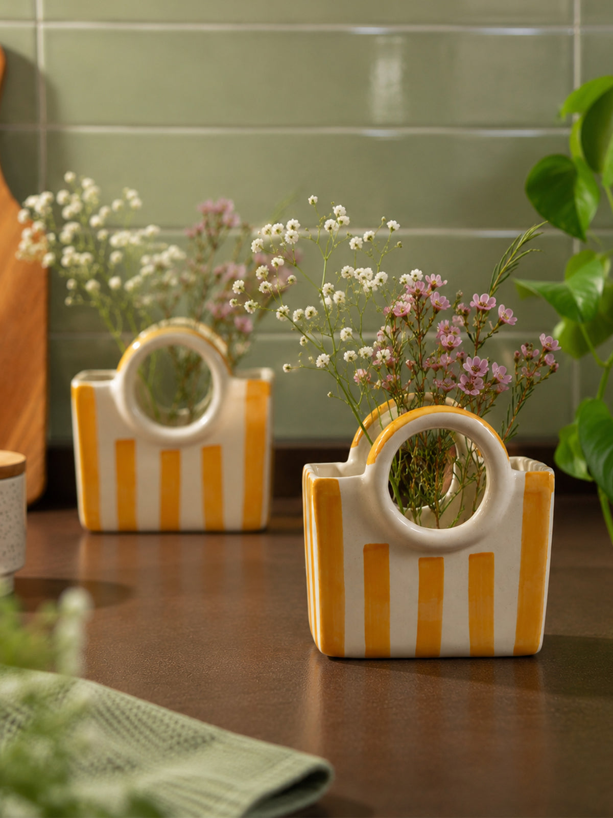 Sunny Stripes Bag Vase 🌼