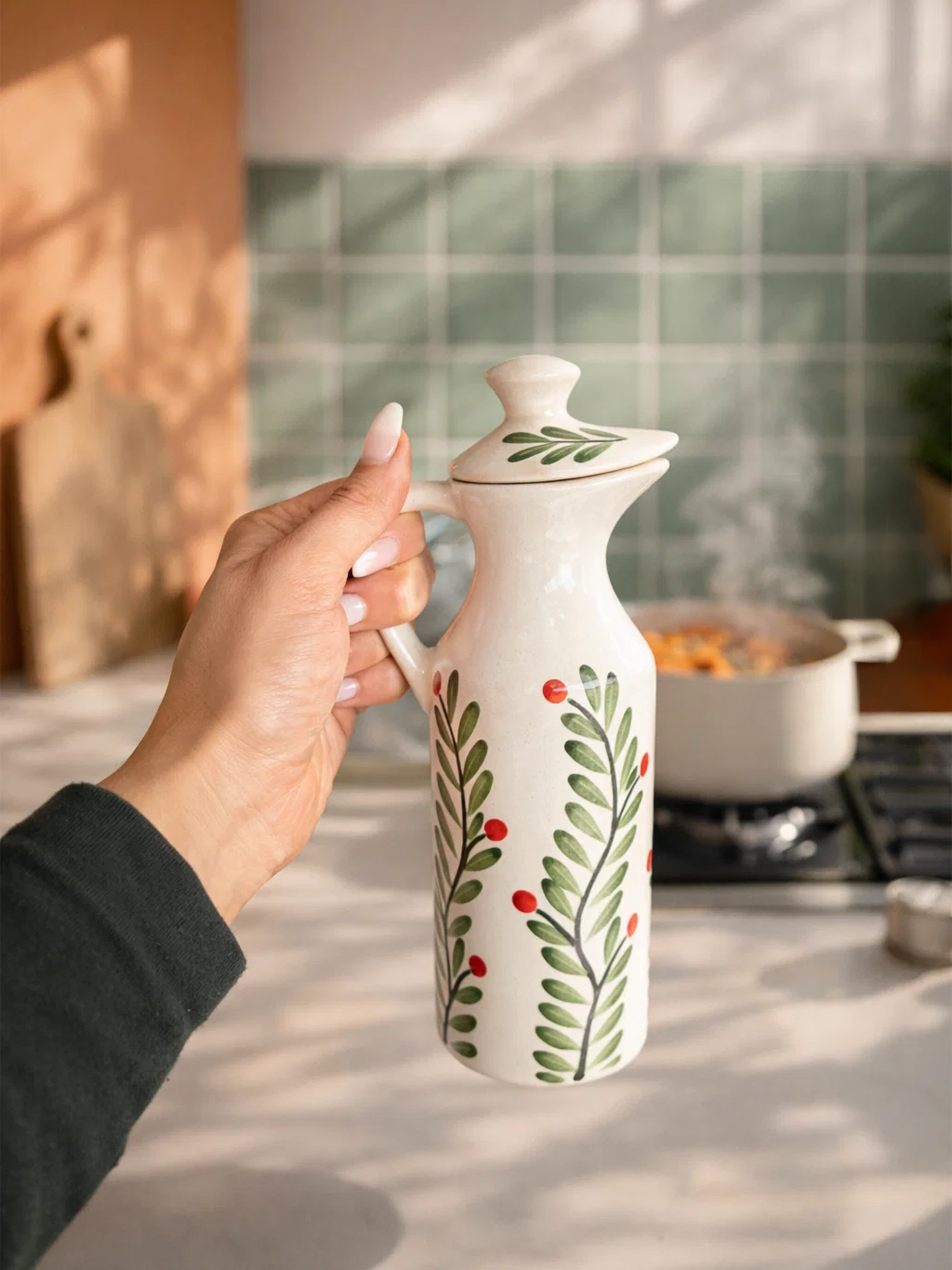 Leaves Oil Dispenser | 300 ml | Beautiful Ceramics Oil Dispenser